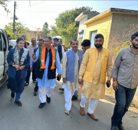 J&K BJP president Sat Pal Sharma along with party candidate Divyani Rana campaigning in Nagrota assembly segment. Divyani