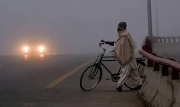 Minimum temperature drops below freezing point in J&K's Srinagar Minimum temperature drops below freezing point in J&K's Srinagar