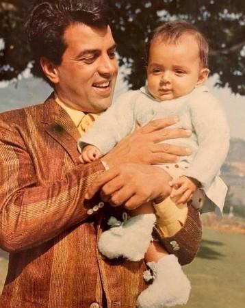 Dharmendra and Hema Malini live separately? Bobby Deol revealed his dad lived with his mother Prakash Kaur before hospitalisation