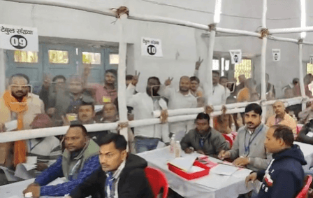 Bihar election results: Early trends show NDA taking significant lead over Mahagathbandhan Bihar election results: Early trends show NDA taking significant lead over Mahagathbandhan