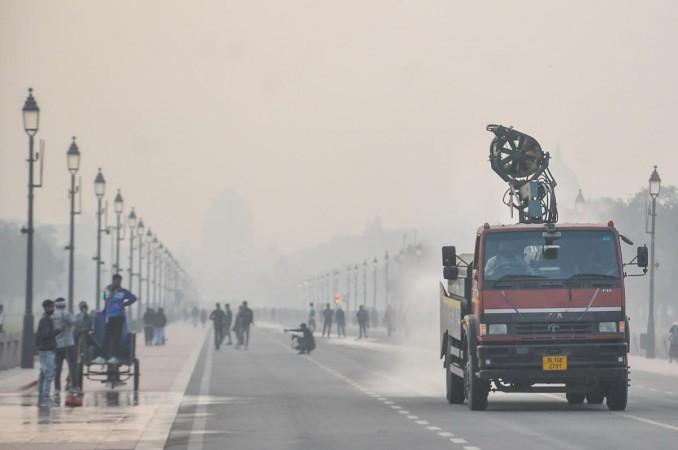 Toxic Air Chokes Delhi-NCR: AQI Above 400, Pollution Levels Hit 'Severe' Mark Again Toxic Air Chokes Delhi-NCR: AQI Above 400, Pollution Levels Hit 'Severe' Mark Again