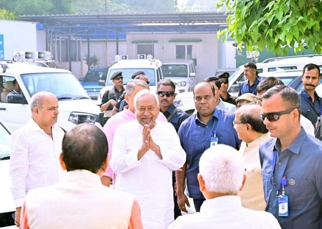 Bihar Cabinet approves dissolution of current Nitish Kumar government Bihar Cabinet approves dissolution of current Nitish Kumar government