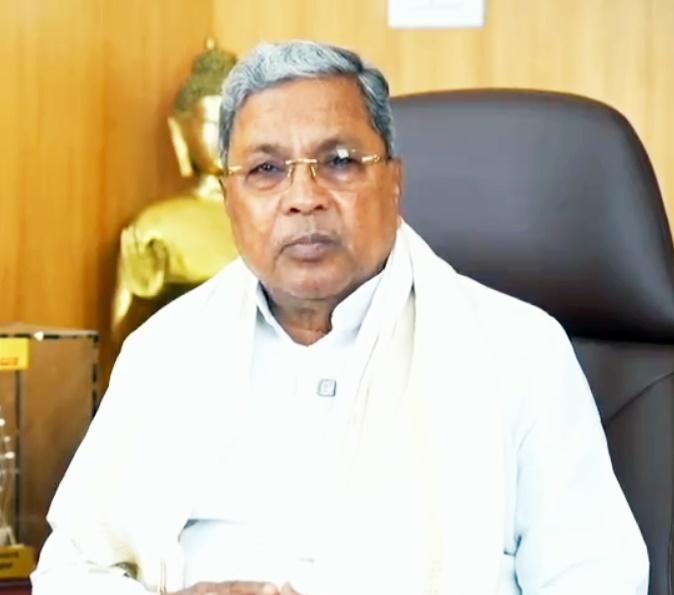 'Will continue as K'taka CM & present budget', says Siddaramaiah amid leadership row