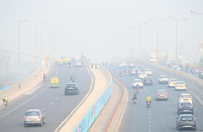 Delhi-NCR air quality remains 'very poor' raising health concerns