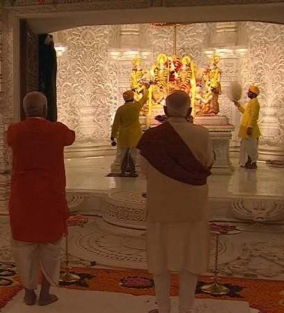 PM Modi, RSS chief Mohan Bhagwat offer prayers at Ram Temple ahead of 'Dhwajarohan Utsav'