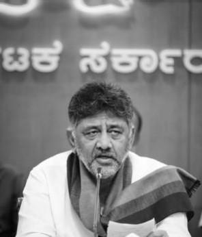 Shivakumar's cryptic X post heats up K'taka power tussle amid Kharge's move to contain crisis Shivakumar's cryptic X post heats up K'taka power tussle amid Kharge's move to contain crisis