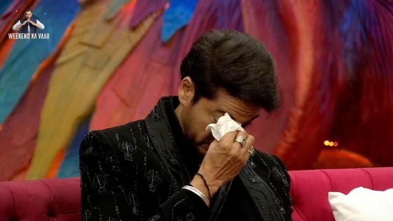 'This is very touchy': Gaurav Khanna cries after question on why his wife doesn't want kids; gets angry as media calls him 'lomdi' 'This is very touchy': Gaurav Khanna cries after question on why his wife doesn't want kids; gets angry as media calls him 'lomdi'