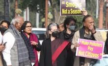 'Children dying, elderly suffering': Sonia, Priyanka target Centre over air pollution