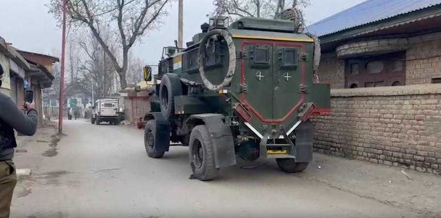 J&K SIA carries out searches in Srinagar, Ganderbal in connection with doctors' terror module case