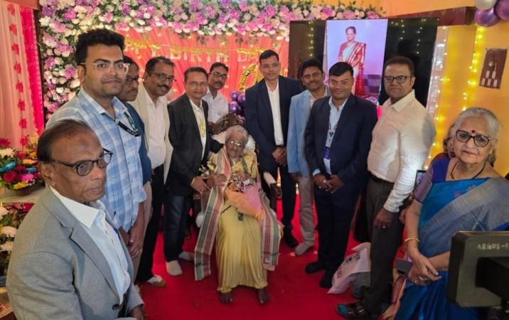 100-year-old doctor donates Rs 3.4 cr to AIIMS Bhubaneswar; President Murmu applauds gesture