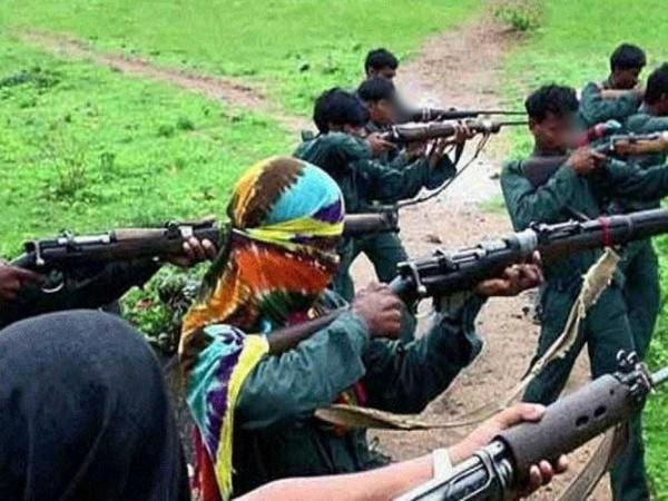 34 Maoist cadres surrender in Bijapur with Rs 84 lakh combined bounty 34 Maoist cadres surrender in Bijapur with Rs 84 lakh combined bounty