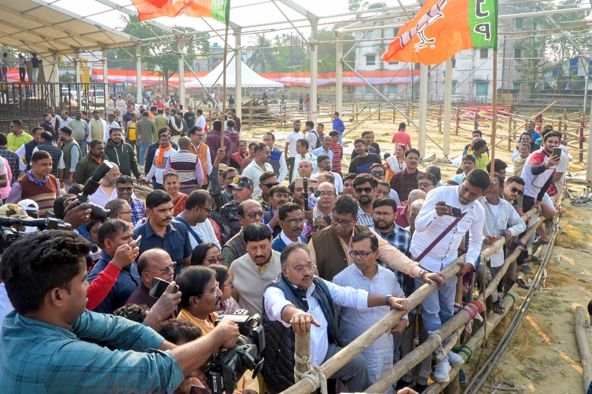 Bad weather disrupts PM Modi's Taherpur visit, chopper returns to Kolkata