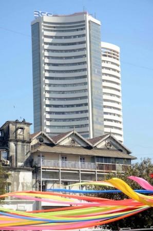 Nifty, Sensex enter consolidation zone before New Year