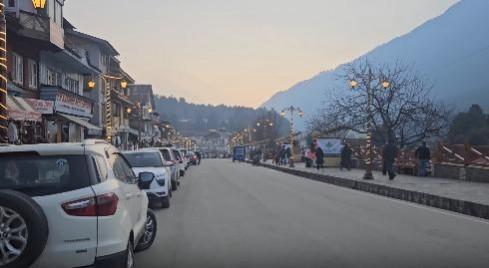 Pahalgam sees tourist surge ahead of New Year, signalling revival of Kashmir tourism Pahalgam sees tourist surge ahead of New Year, signalling revival of Kashmir tourism