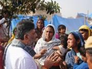 B'luru demolition drive row: DKS visits spot, says govt can't allow everyone to come and settle