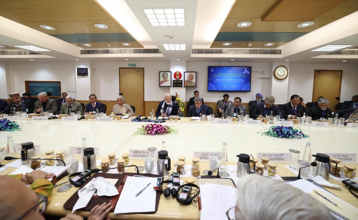 Had 'insightful interaction' with economists on Aatmanirbharta, Viksit Bharat: PM Modi