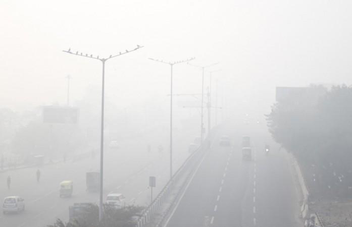 Delhi's air quality continues to remain 'very poor' amid biting cold