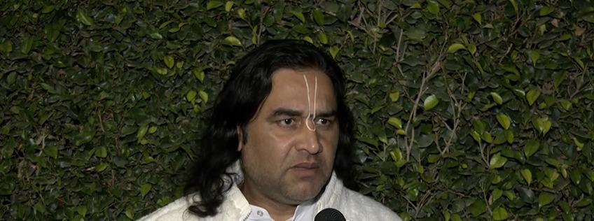 'Hurting sentiments of 100 crore Hindus': Devkinandan Thakur slams Shah Rukh Khan over KKR signing Bangladeshi player