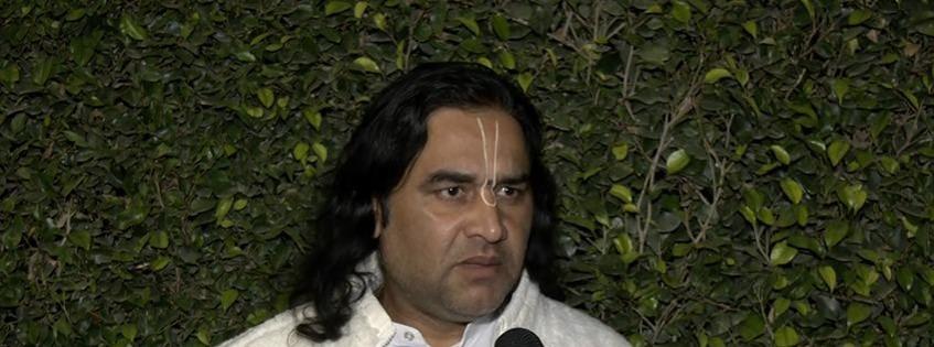 'Hurting sentiments of 100 crore Hindus': Devkinandan Thakur slams Shah Rukh Khan over KKR signing Bangladeshi player 'Hurting sentiments of 100 crore Hindus': Devkinandan Thakur slams Shah Rukh Khan over KKR signing Bangladeshi player