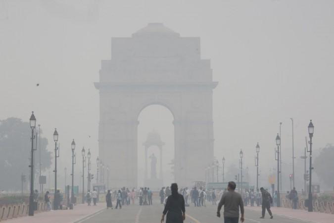 Delhi's minimum temperature rises slightly; air quality remains 'very poor'