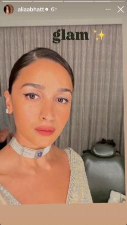 Ranbir Kapoor trolled for not waiting for Alia; later holds her hand tight as they get mobbed, skip Nupur–Stebin's reception to attend friend's party