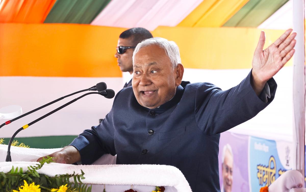 Blast in Siwan village during CM Nitish Kumar's visit, one dead