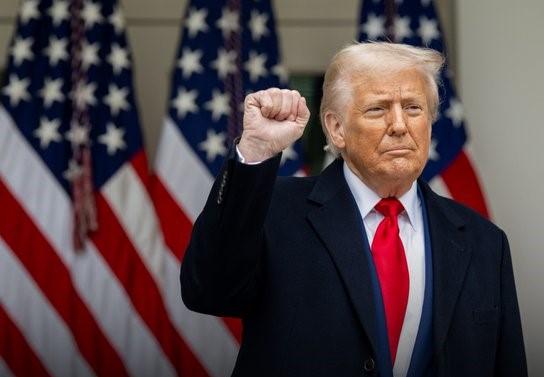 Trump says Putin, Zelensky want deal, cites complex war