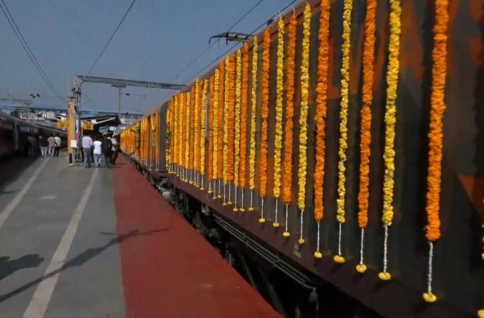 PM Modi flags off new trains, launches credit scheme, lays foundation stones for key projects in Kerala PM Modi flags off new trains, launches credit scheme, lays foundation stones for key projects in Kerala