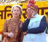 Republic Day: PM Modi pays tribute to fallen soldiers at National War Memorial