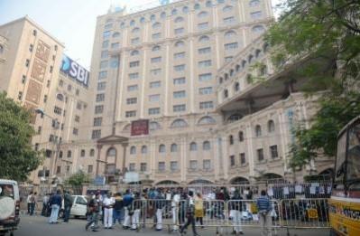 SBI launches 'CHAKRA' centre to finance India's sunrise sectors SBI launches 'CHAKRA' centre to finance India's sunrise sectors