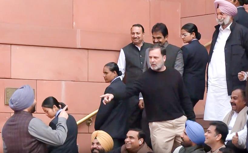 Rahul Gandhi calls Ravneet Singh Bittu 'traitor', Union Minister hits back with 'desh ke dushman'