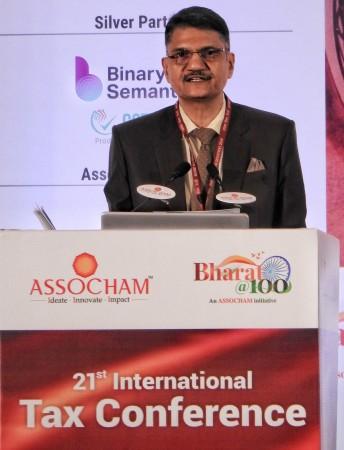 Govt to issue new I-T forms, rules this month as most taxpayers shift to new regime