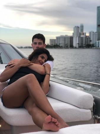 'Best decision I ever made': Priyanka Chopra cuddles, kisses gets cosy with Nick Jonas, drops intimate photos on Instagram