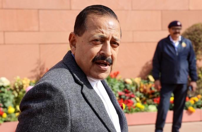 Centre clears wheat, sugar exports; launches Rs 2,000 cr biotech fund, releases Rs 3,324 cr for rural bodies Centre clears wheat, sugar exports; launches Rs 2,000 cr biotech fund, releases Rs 3,324 cr for rural bodies