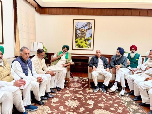 Rahul Gandhi meets farm union leaders in Parliament House amid opposition to India-US trade deal