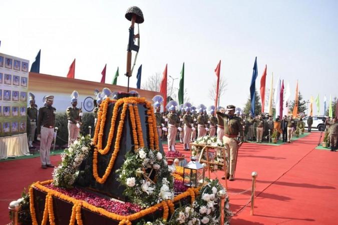 Wreath-laying ceremony, blood donation camp mark Pulwama remembrance in J&K