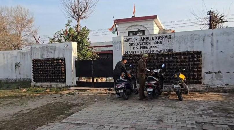 Six policemen posted at R.S. Pura observation home suspended after escape of 2 Pakistanis, gangster