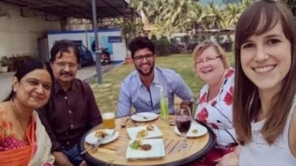 Rashmika Mandanna – Vijay Deverakonda haldi, mehendi on February 24; before they fell in love, Rashmika was engaged to Rakshit, Vijay dated a model Rashmika Mandanna – Vijay Deverakonda haldi, mehendi on February 24; before they fell in love, Rashmika was engaged to Rakshit, Vijay dated a model