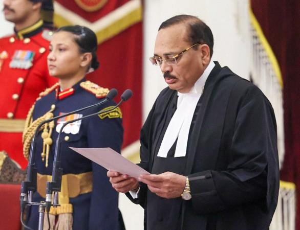 CJI calls law a 'living forum', urges graduates to make legal system more accessible CJI calls law a 'living forum', urges graduates to make legal system more accessible