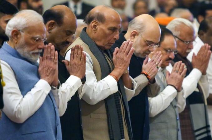 CJI calls law a 'living forum', urges graduates to make legal system more accessible CJI calls law a 'living forum', urges graduates to make legal system more accessible