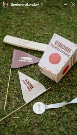 Rashmika Mandanna–Vijay Deverakonda wedding live: Virosh's romantic dance at sangeet, Vijay's mother gifts Rashmika heirloom bangles; panditji and Sandeep Reddy Vanga arrive Rashmika Mandanna–Vijay Deverakonda wedding live: Virosh's romantic dance at sangeet, Vijay's mother gifts Rashmika heirloom bangles; panditji and Sandeep Reddy Vanga arrive