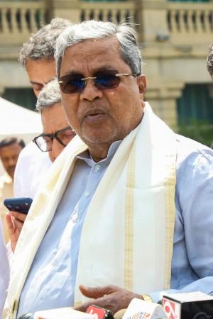 Karnataka govt monitoring West Asia crisis; 109 Kannadigas stranded in UAE, Bahrain, Centre on high alert over communal unrest Karnataka govt monitoring West Asia crisis; 109 Kannadigas stranded in UAE, Bahrain, Centre on high alert over communal unrest