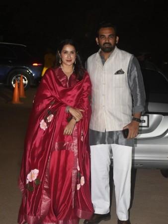 Arjun Tendulkar weds Saaniya: Sara looks regal in pink; Sachin-Anjali stun; Irfan-Yusuf Pathan, Yuvraj Singh, Harbhajan Singh, Zaheer Khan attend Arjun Tendulkar weds Saaniya: Sara looks regal in pink; Sachin-Anjali stun; Irfan-Yusuf Pathan, Yuvraj Singh, Harbhajan Singh, Zaheer Khan attend