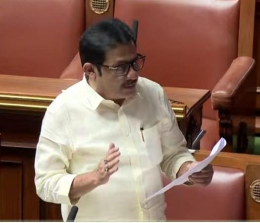 We will not meddle with temple, school properties: K'taka Waqf Minister