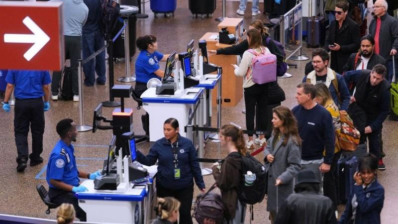 TSA chaos hits US airports amid shutdowns