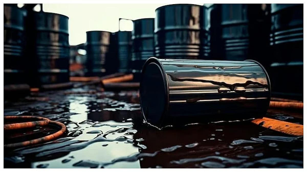 Oil prices surge as Strait of Hormuz disruptions heighten supply fears amid US‑Israel‑Iran conflict