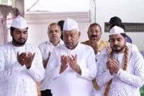 Eid-ul-Fitr 2026: Nitish Kumar offers prayers at mosques in Patna, congratulates Muslim community; Congress wishes EID