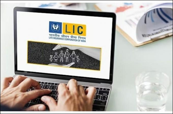 LIC gets ₹61,147 crore income tax demand for FY22, to challenge order LIC gets ₹61,147 crore income tax demand for FY22, to challenge order