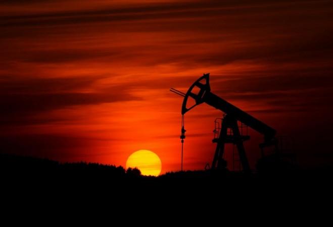 Crude oil drops over 5 pc this week, hovers above $100 amid global uncertainty Crude oil drops over 5 pc this week, hovers above $100 amid global uncertainty