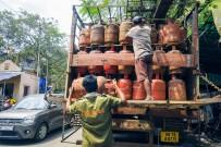 Over 54 lakh LPG refills delivered in a day, have sufficient stocks of petrol and diesel: Govt